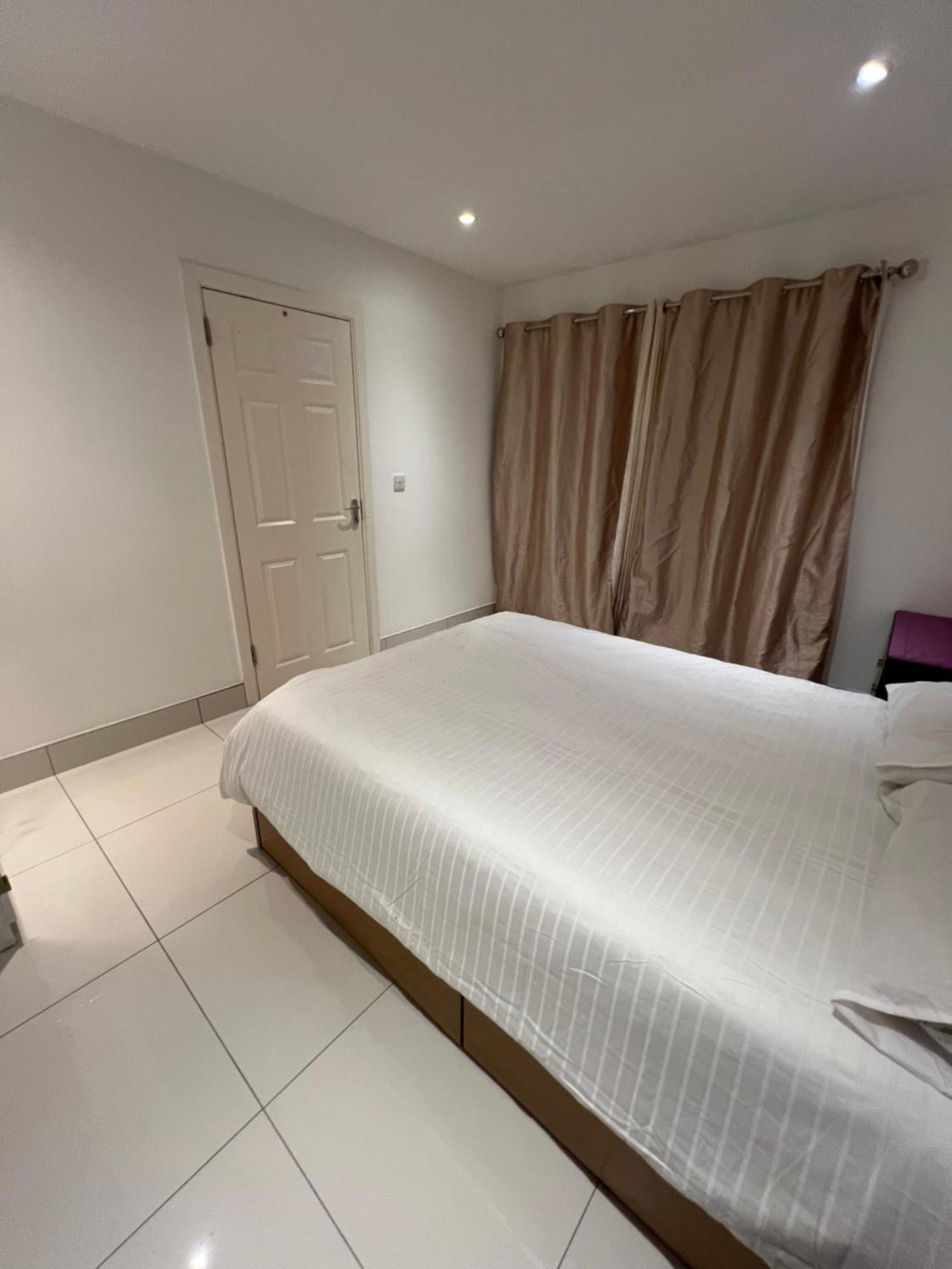Lovely Dublin Home - Just 15 Mins To City Centre מראה חיצוני תמונה